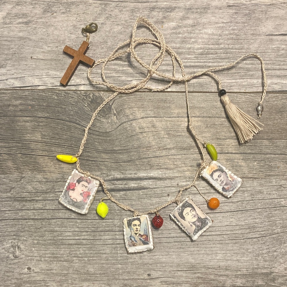 Hand Crafted Multicolor Frida Kahlo Necklace - Picture 3 of 7